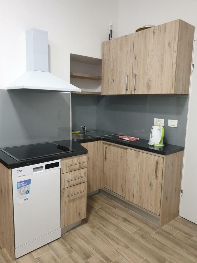 Apartment Damir Pula Exteriör bild